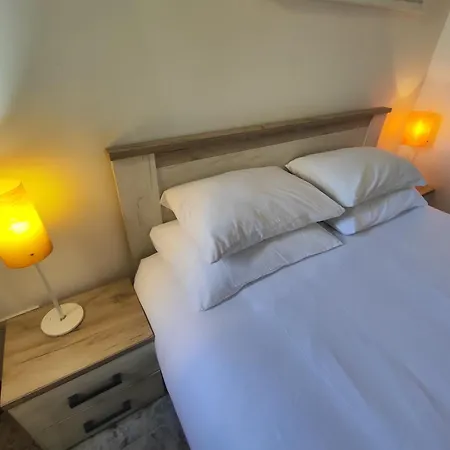 Sunset Serenity: 180° Sea Views *