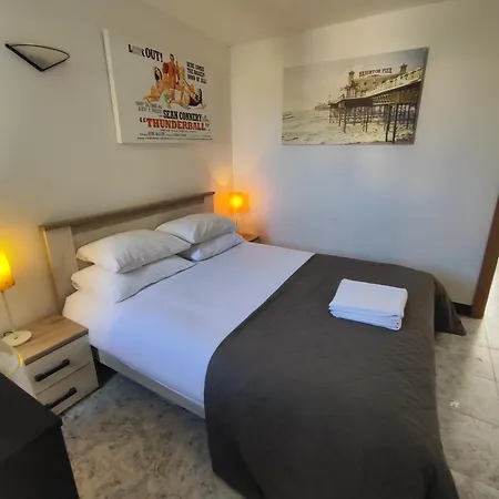 Sunset Serenity: 180° Sea Views *